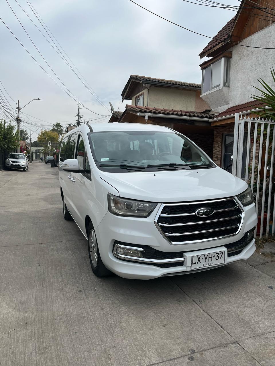 Van MÜX Transportes